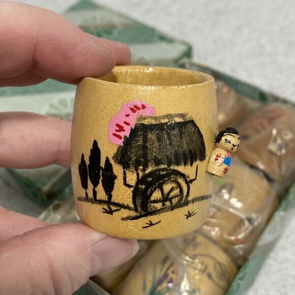 Vintage Japanese Kokeshi Figure Carved Wood Napkin Holder Rings (6) Hand Painted - Picture 1 of 5